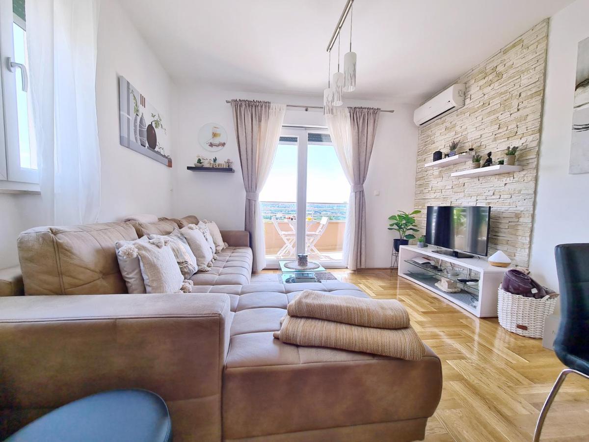 Luxury Apartment Salona Exterior photo