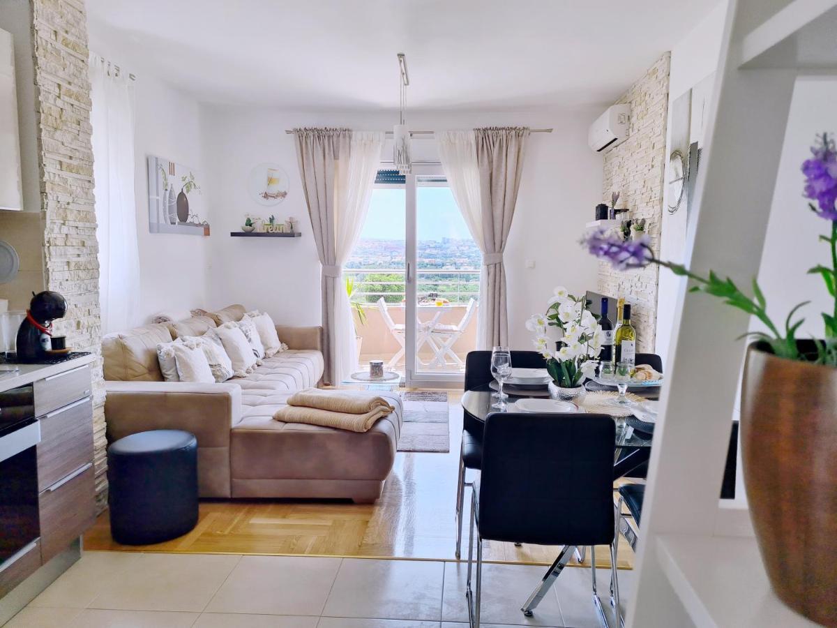 Luxury Apartment Salona Exterior photo